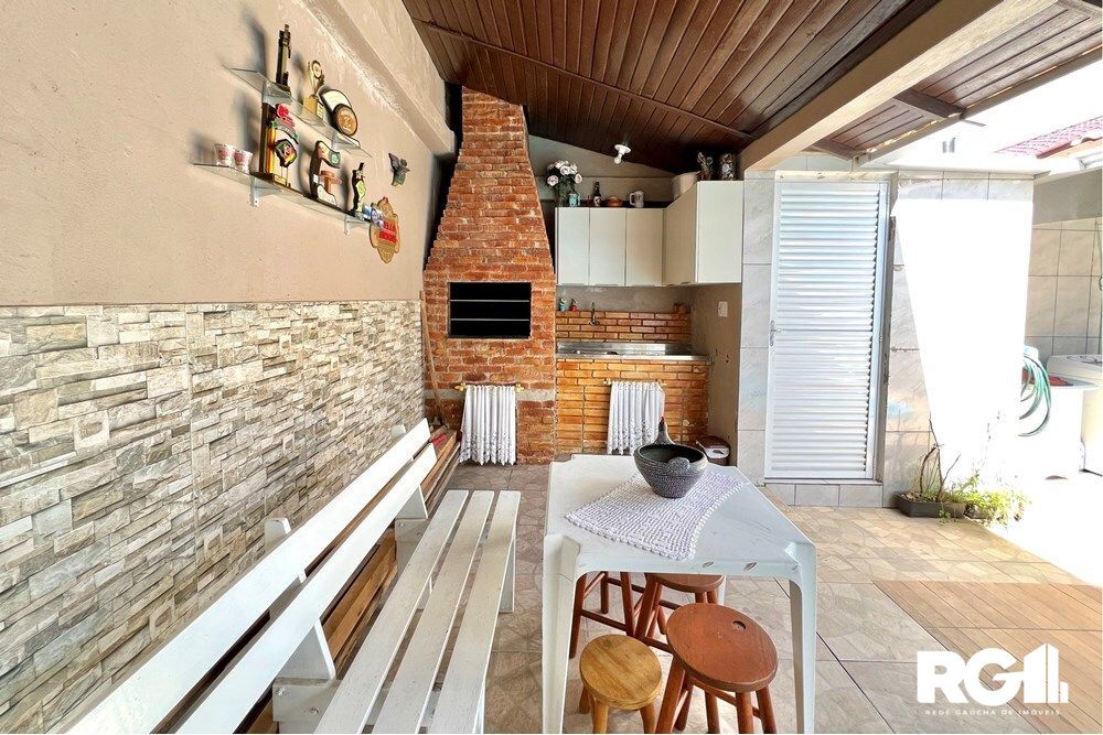 Casa à venda com 2 quartos, 106m² - Foto 4
