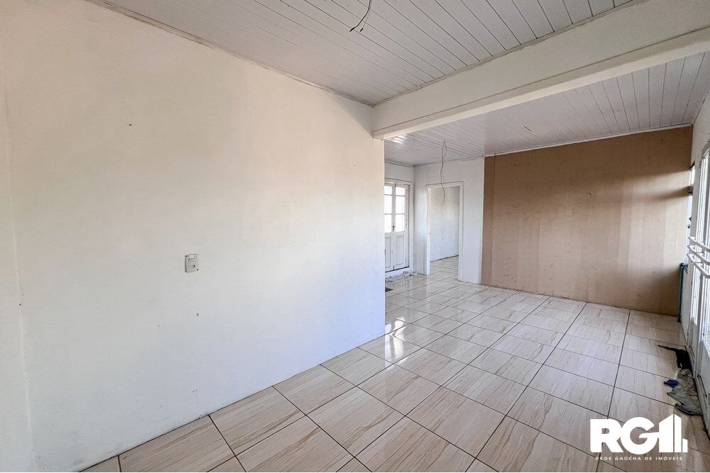 Casa à venda com 2 quartos, 500m² - Foto 3