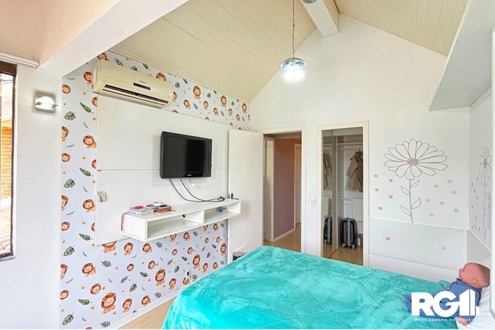 Casa de Condomínio à venda com 5 quartos, 300m² - Foto 3
