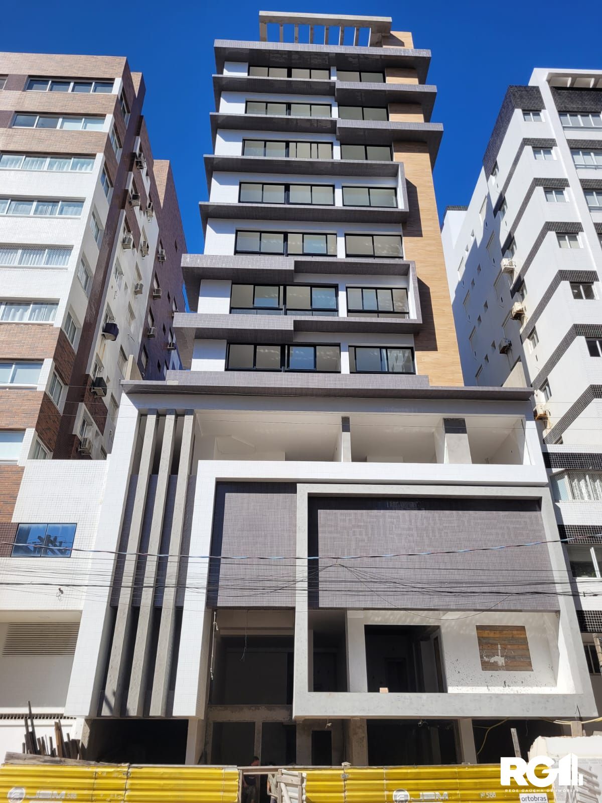 Apartamento à venda com 2 quartos, 52m² - Foto 2