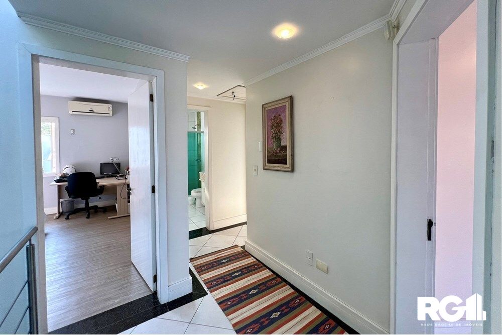 Casa à venda com 4 quartos, 243m² - Foto 10