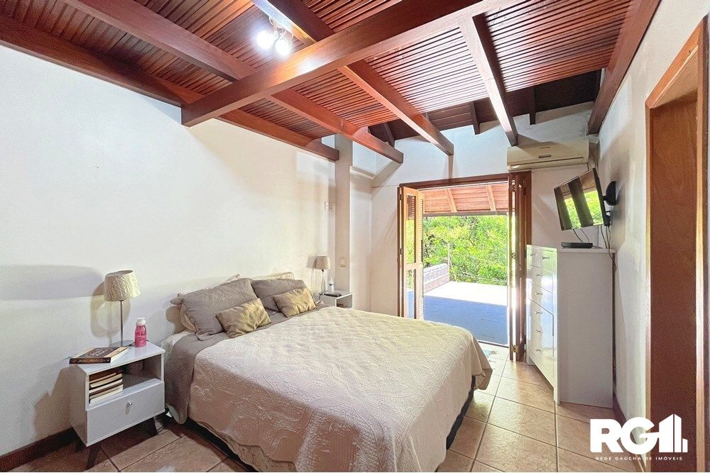 Casa de Condomínio à venda com 4 quartos, 220m² - Foto 55