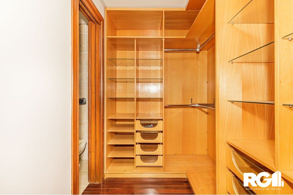 Casa de Condomínio à venda com 3 quartos, 205m² - Foto 6