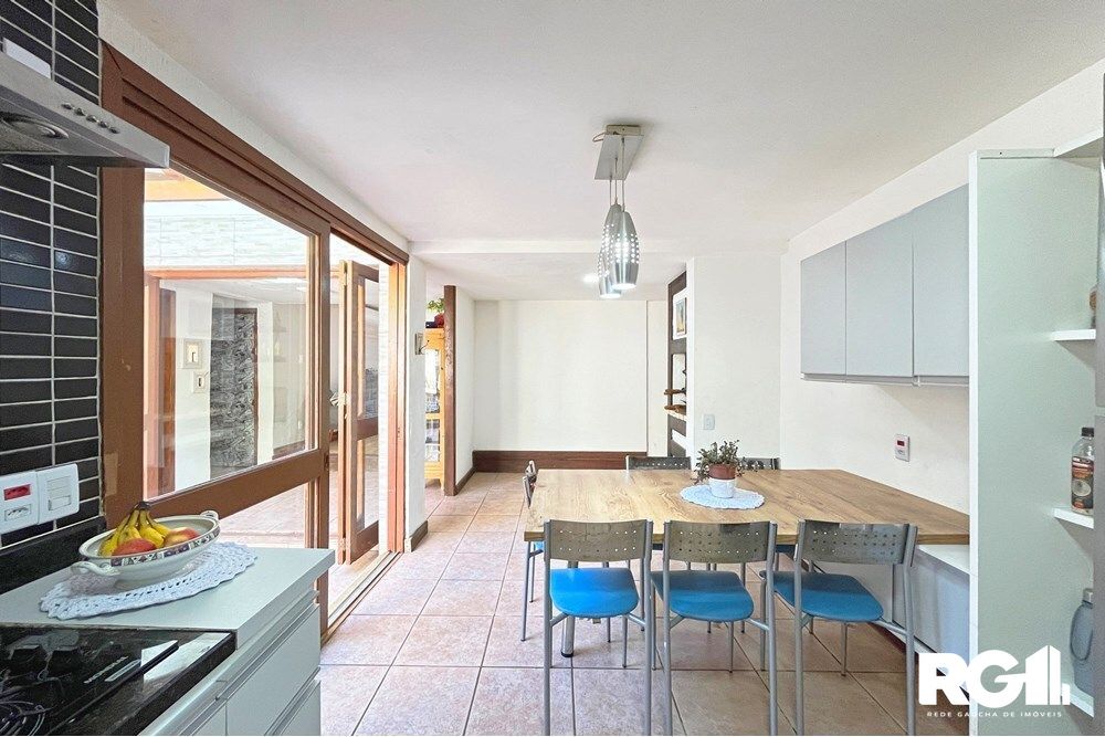 Casa de Condomínio à venda com 4 quartos, 220m² - Foto 30