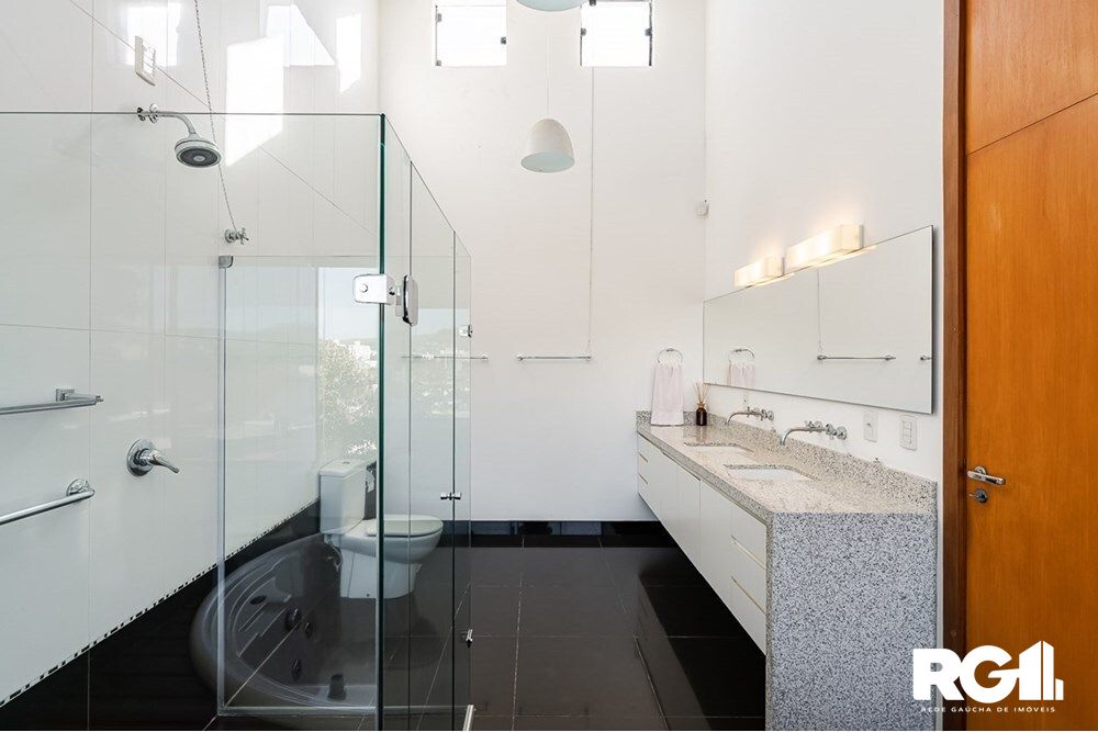 Casa à venda com 2 quartos, 318m² - Foto 8