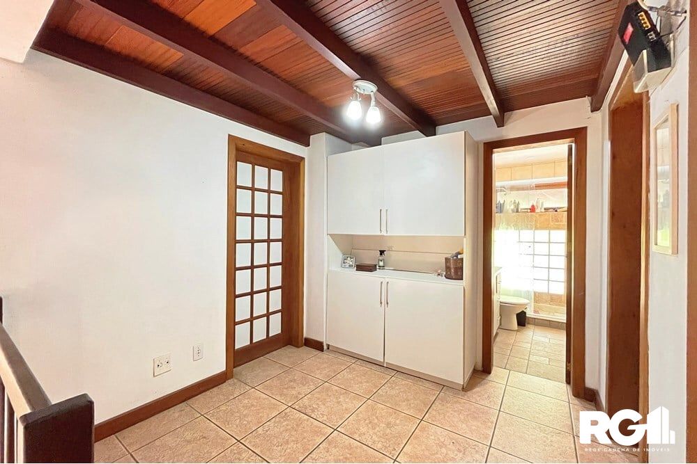 Casa de Condomínio à venda com 4 quartos, 220m² - Foto 8