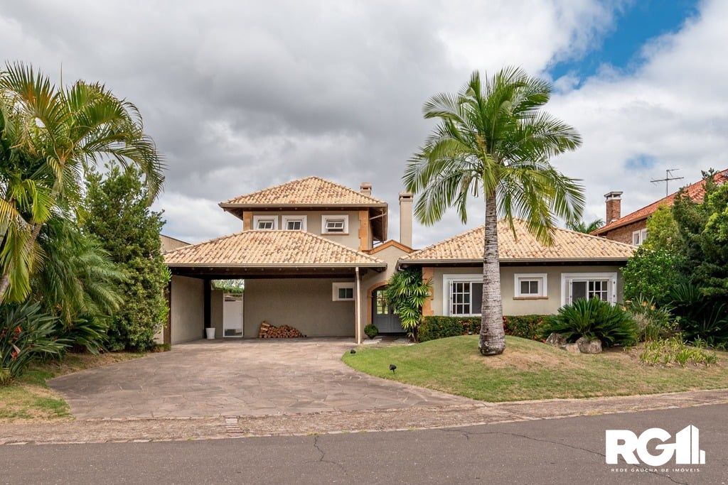 Casa de Condomínio à venda com 4 quartos, 480m² - Foto 1