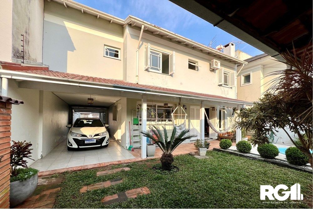Casa à venda com 4 quartos, 243m² - Foto 4