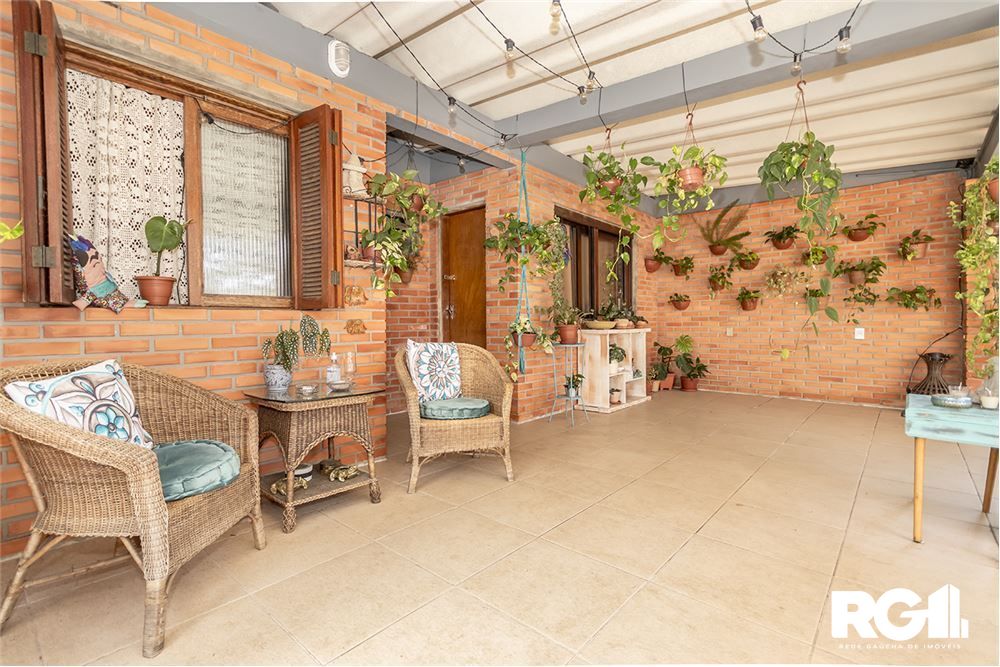 Casa à venda com 4 quartos, 250m² - Foto 18