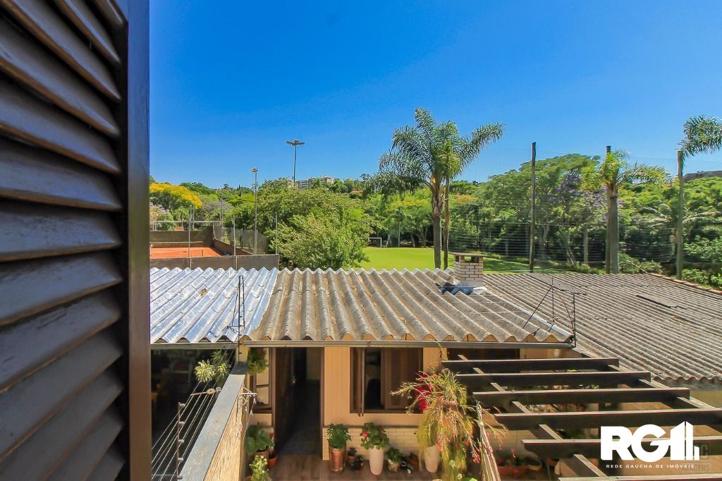 Casa à venda com 3 quartos, 198m² - Foto 7
