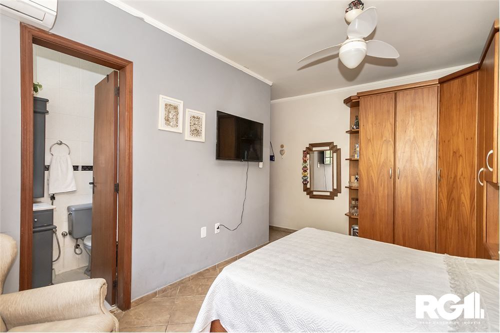 Casa à venda com 4 quartos, 250m² - Foto 8
