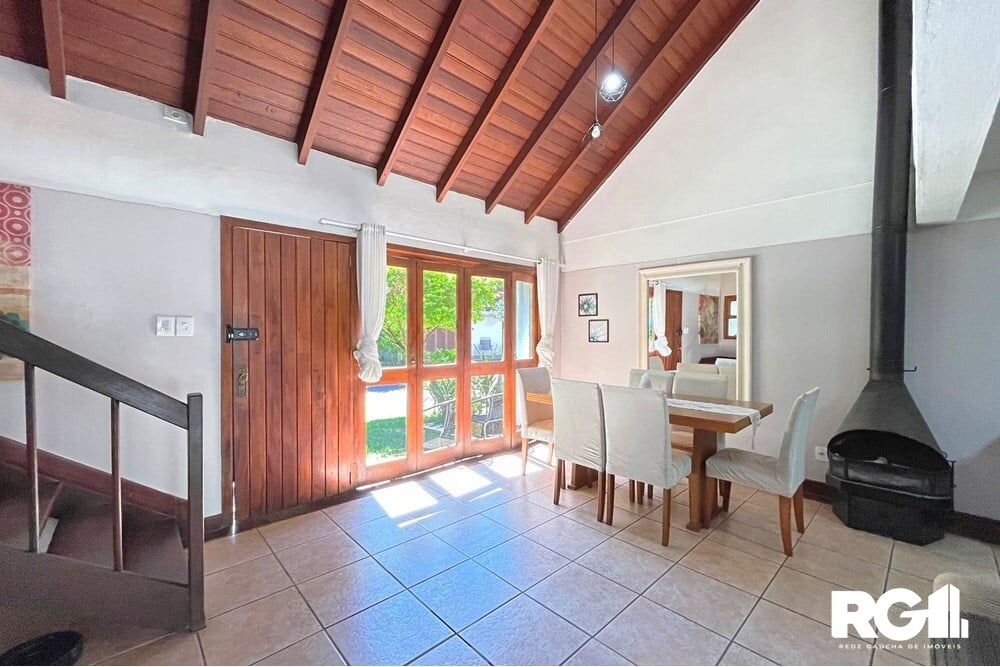 Casa de Condomínio à venda com 4 quartos, 220m² - Foto 34