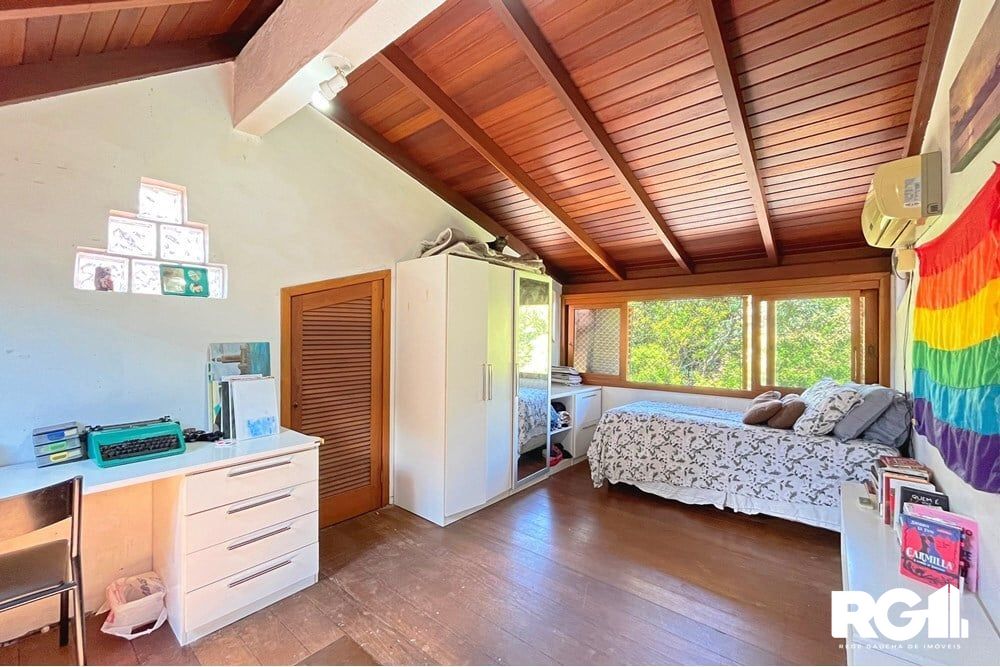 Casa de Condomínio à venda com 4 quartos, 220m² - Foto 11