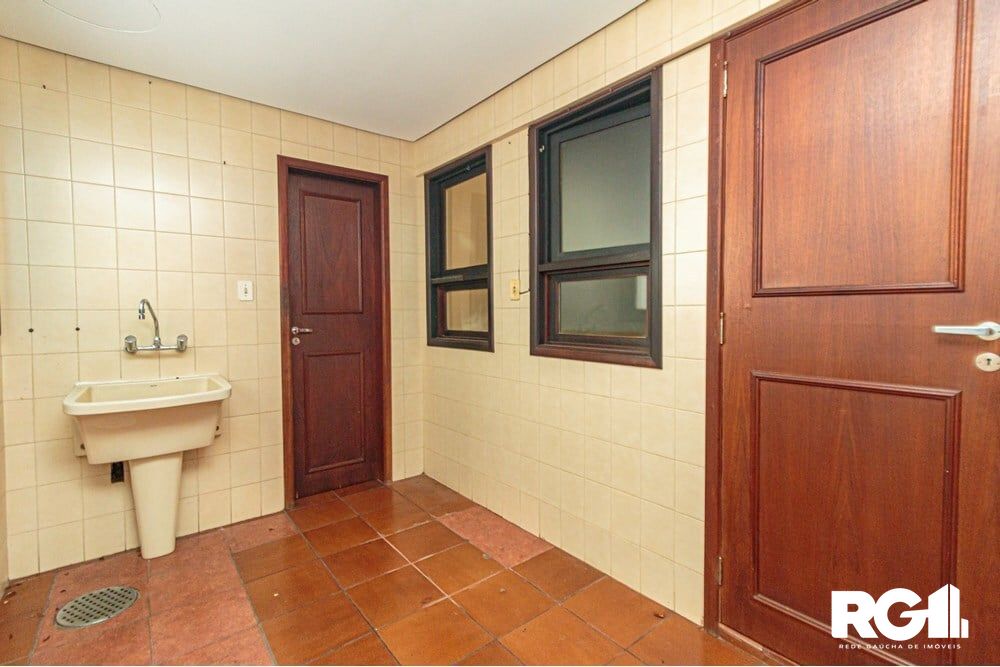 Apartamento à venda com 3 quartos, 157m² - Foto 12