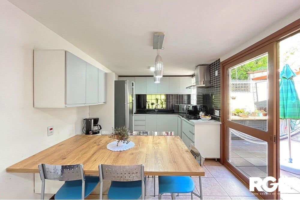 Casa de Condomínio à venda com 4 quartos, 220m² - Foto 41
