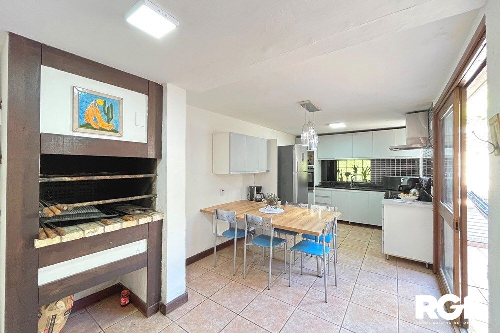 Casa de Condomínio à venda com 4 quartos, 220m² - Foto 42