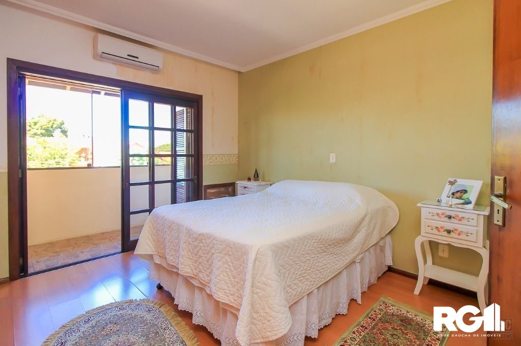 Casa à venda com 3 quartos, 198m² - Foto 8