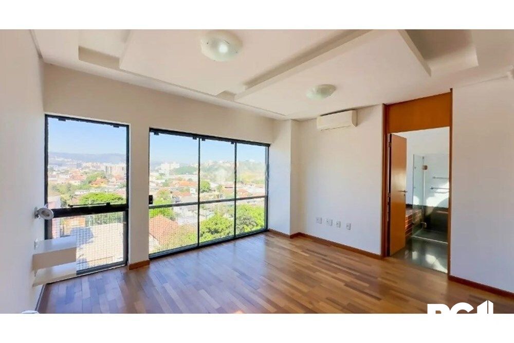 Casa à venda com 2 quartos, 318m² - Foto 7