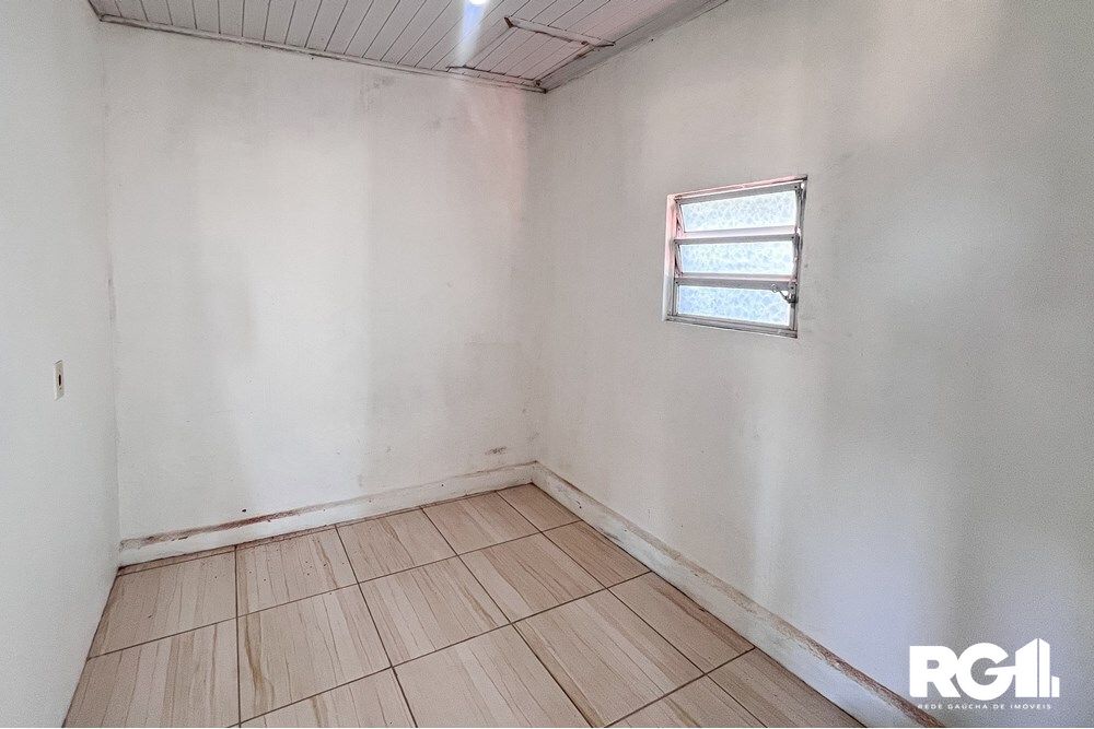 Casa à venda com 2 quartos, 500m² - Foto 4