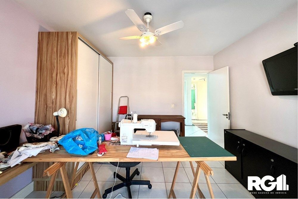 Casa à venda com 4 quartos, 243m² - Foto 12