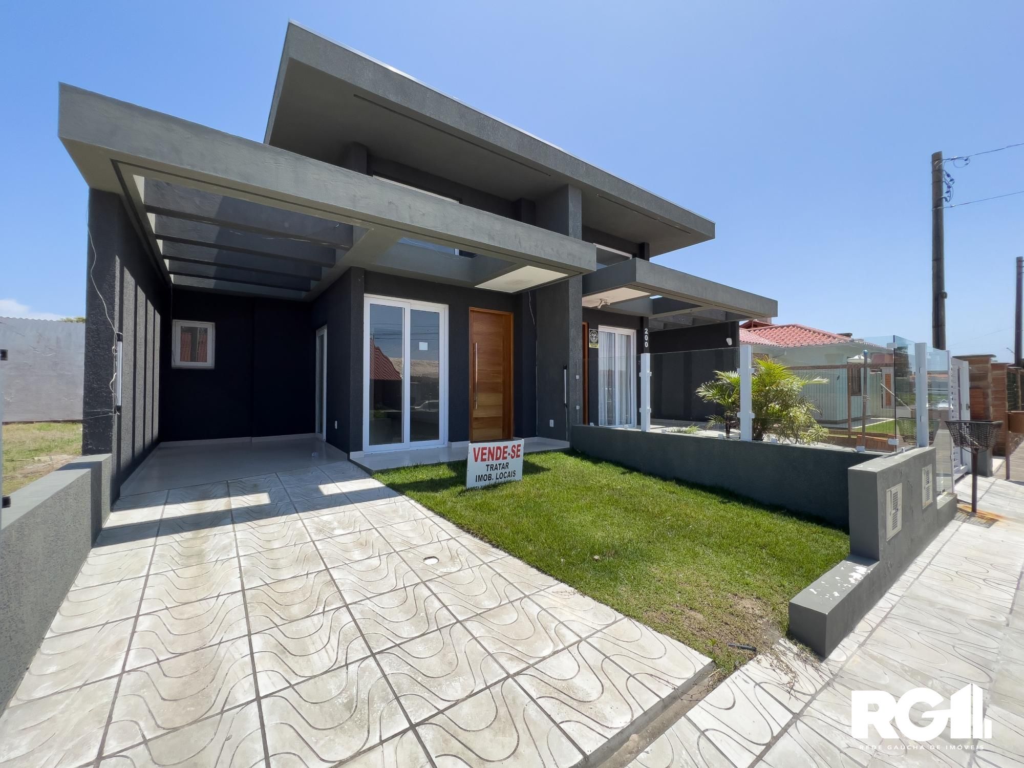 Casa à venda com 3 quartos, 100m² - Foto 4