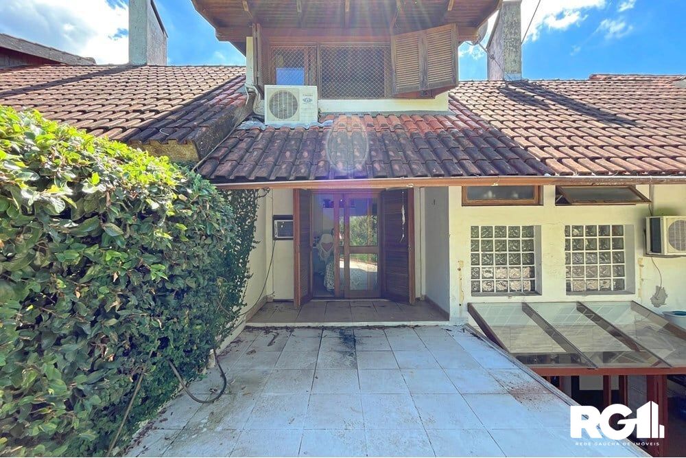 Casa de Condomínio à venda com 4 quartos, 220m² - Foto 6