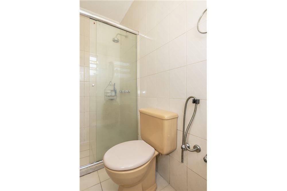 Casa à venda com 4 quartos, 250m² - Foto 5