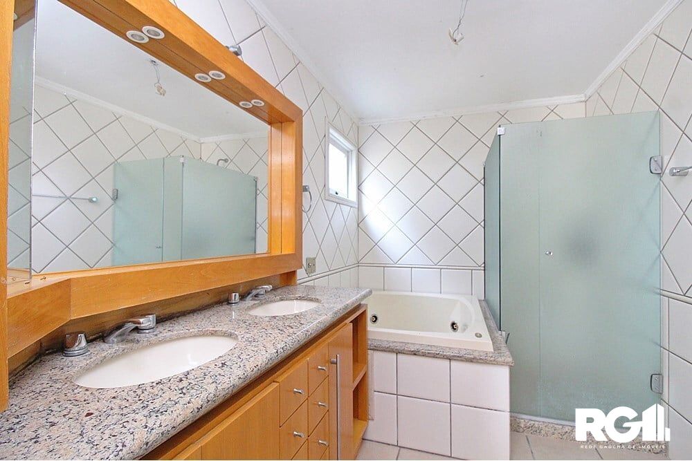 Casa de Condomínio à venda com 3 quartos, 254m² - Foto 29