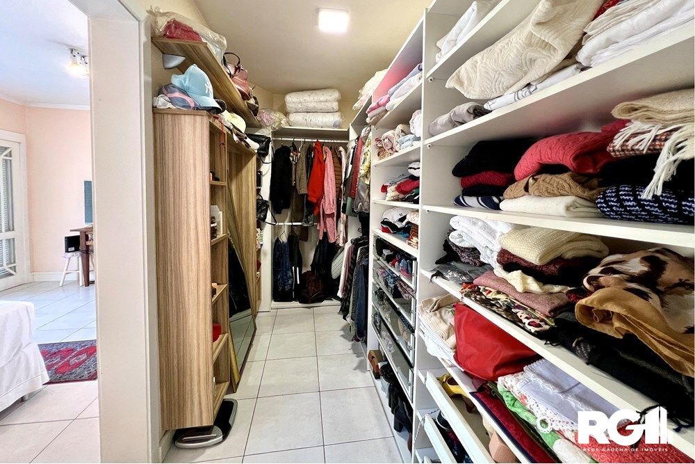 Casa à venda com 4 quartos, 243m² - Foto 21