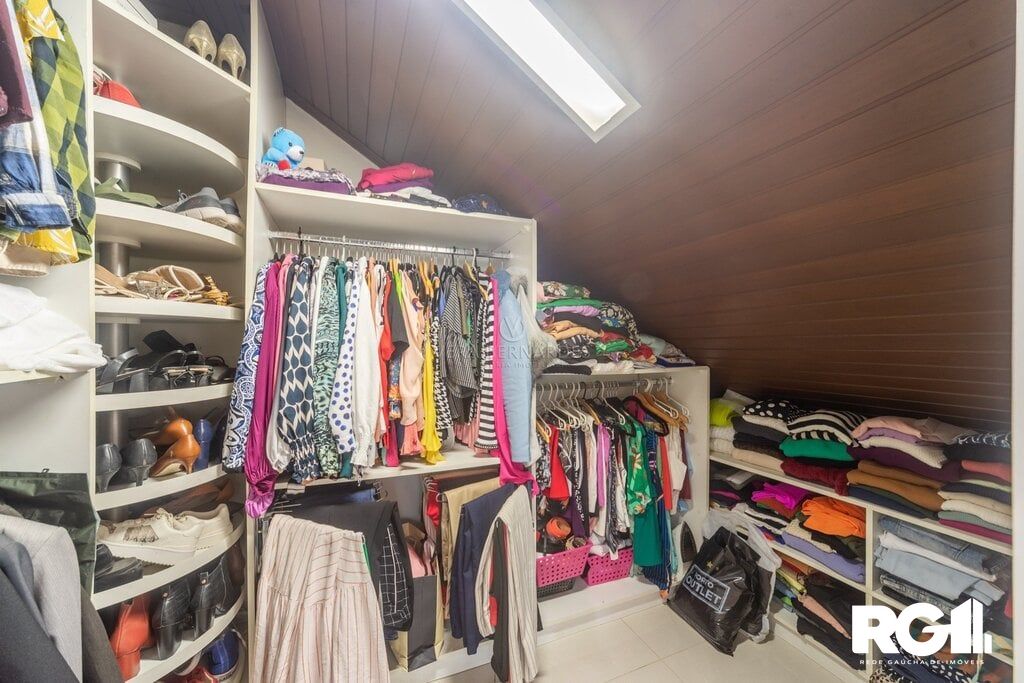 Casa de Condomínio à venda com 4 quartos, 205m² - Foto 9