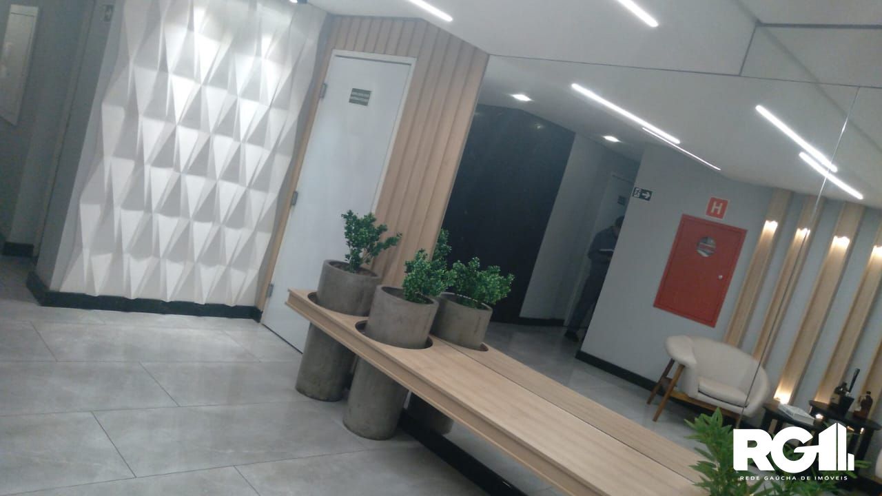 Apartamento à venda com 2 quartos, 62m² - Foto 7