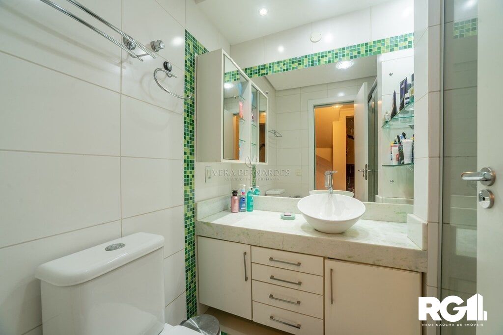 Casa de Condomínio à venda com 4 quartos, 205m² - Foto 13