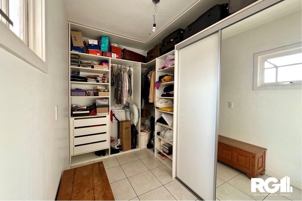 Casa à venda com 4 quartos, 243m² - Foto 27