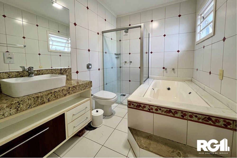 Casa à venda com 4 quartos, 243m² - Foto 22