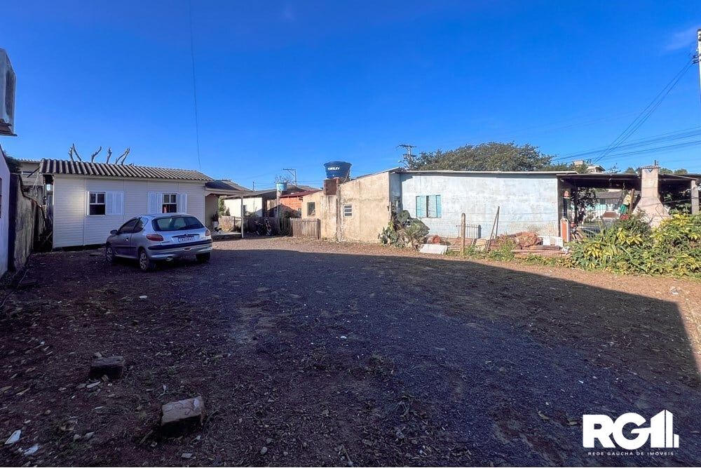 Casa à venda com 2 quartos, 500m² - Foto 1