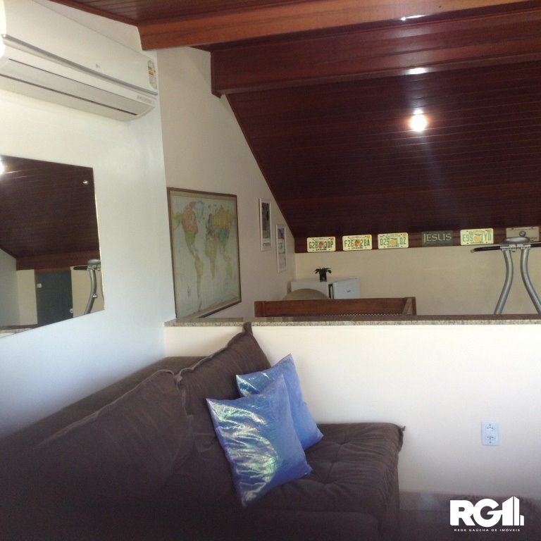 Casa de Condomínio à venda com 3 quartos, 210m² - Foto 4