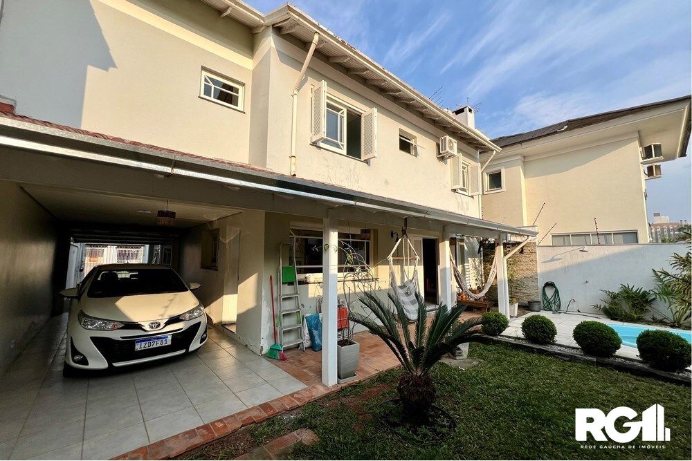 Casa à venda com 4 quartos, 243m² - Foto 5