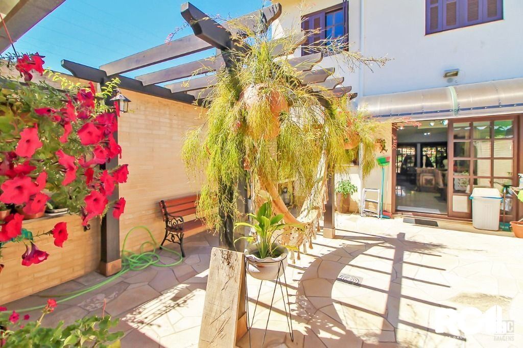 Casa à venda com 3 quartos, 198m² - Foto 12