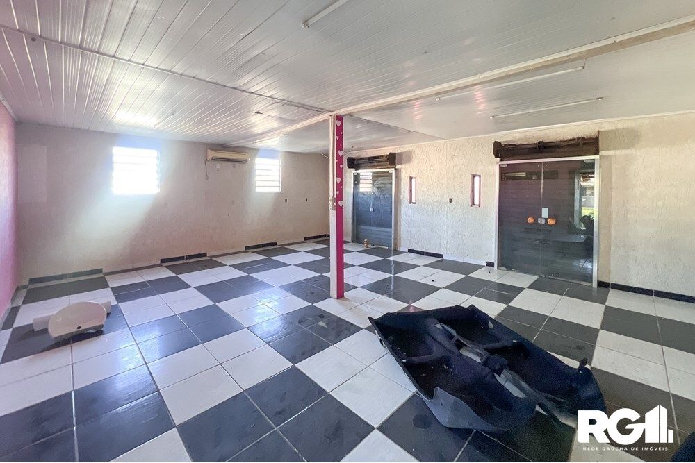 Casa à venda com 2 quartos, 500m² - Foto 12