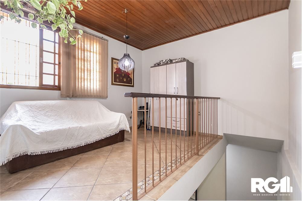 Casa à venda com 4 quartos, 250m² - Foto 11
