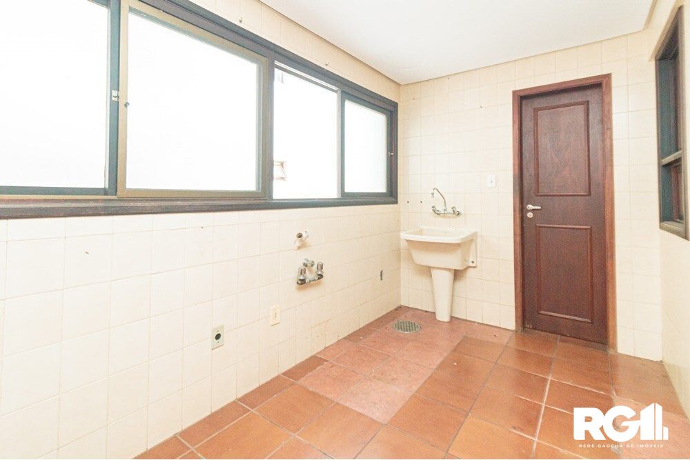 Apartamento à venda com 3 quartos, 157m² - Foto 11