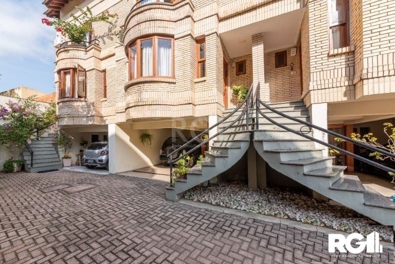 Casa de Condomínio à venda com 3 quartos, 204m² - Foto 1