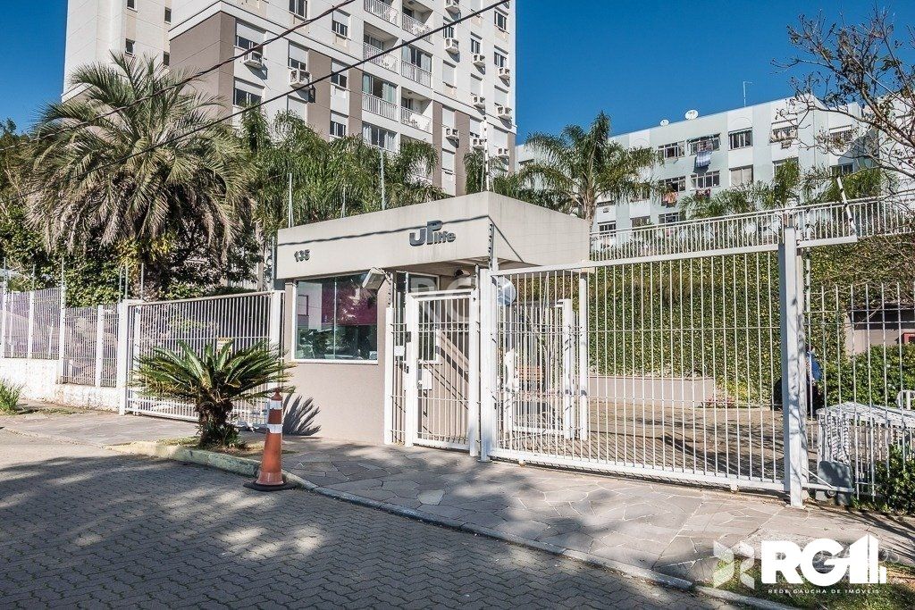 Apartamento à venda com 3 quartos, 75m² - Foto 1