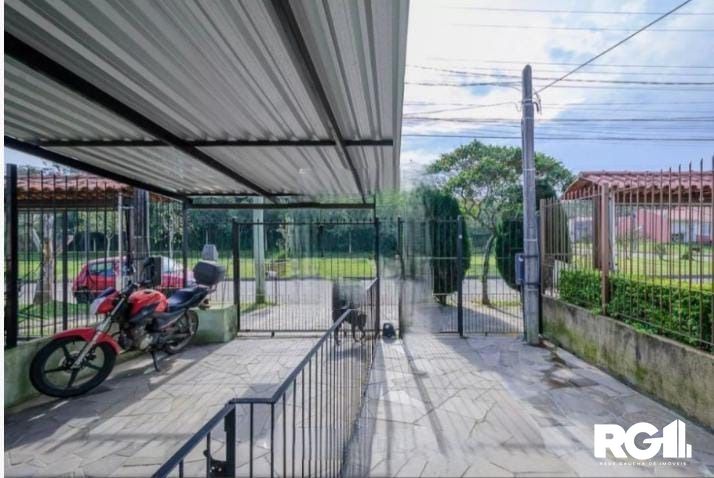 Casa à venda com 2 quartos, 51m² - Foto 4