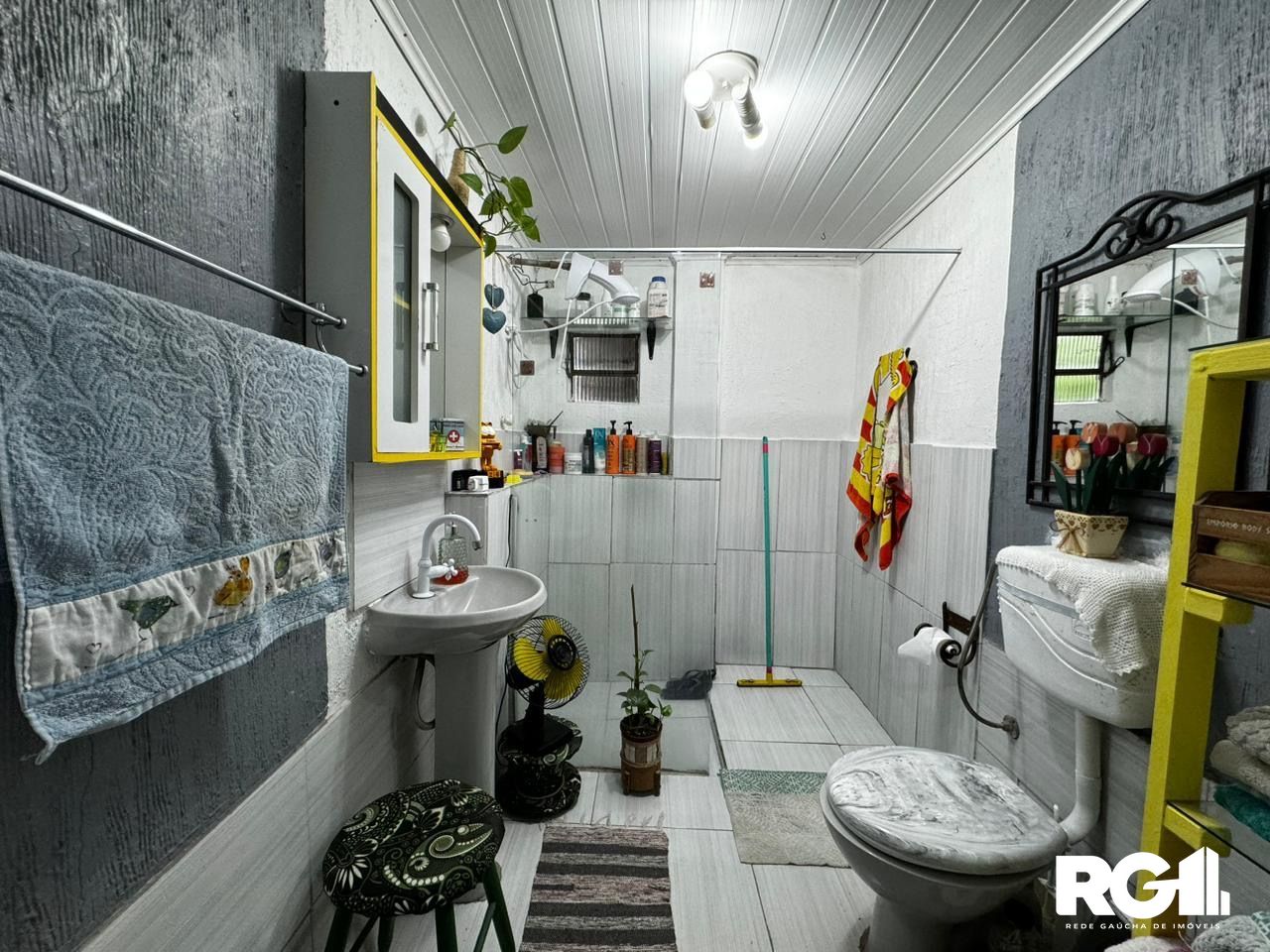 Casa à venda com 3 quartos, 110m² - Foto 14