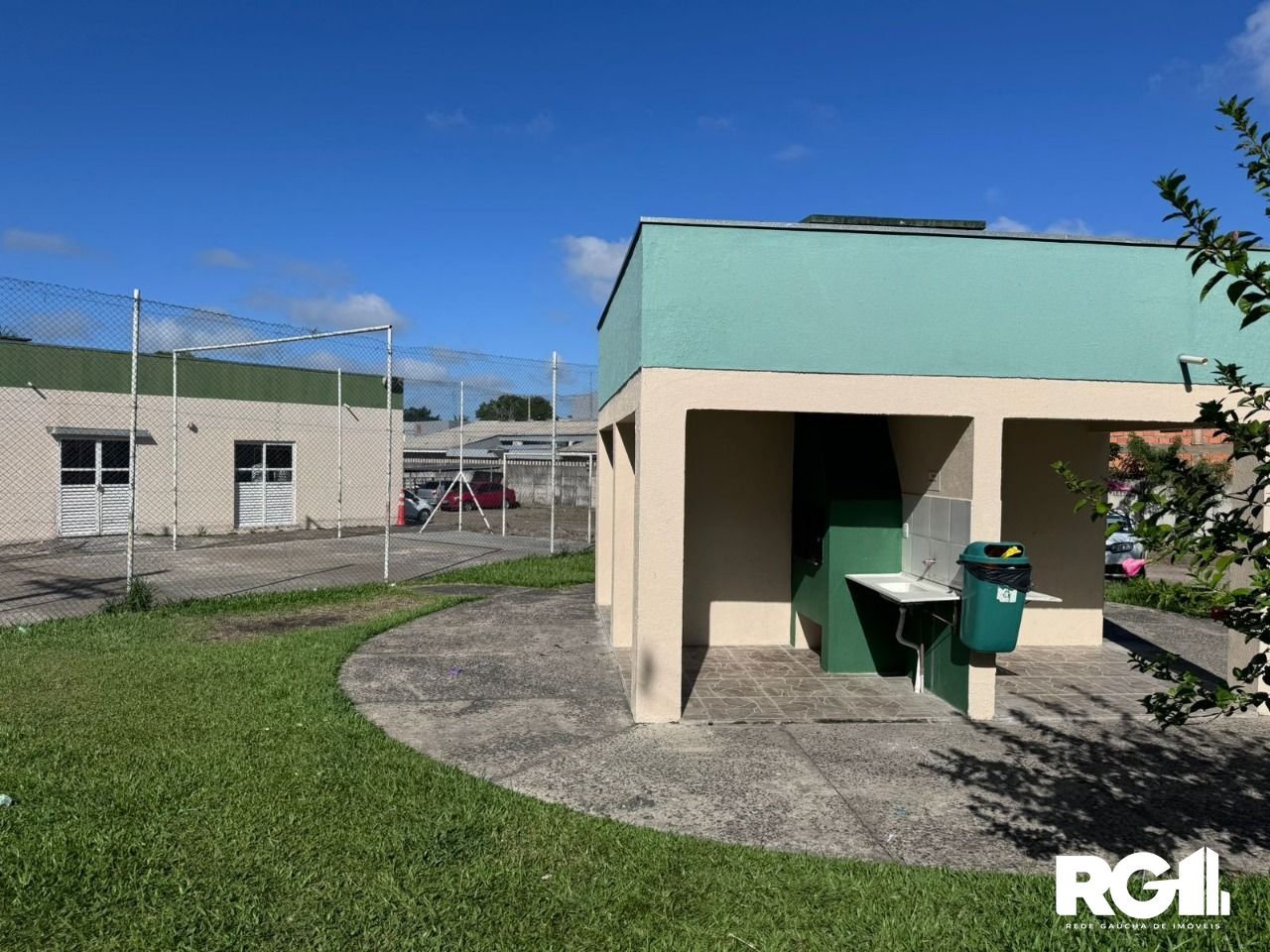 Apartamento à venda com 2 quartos, 38m² - Foto 13