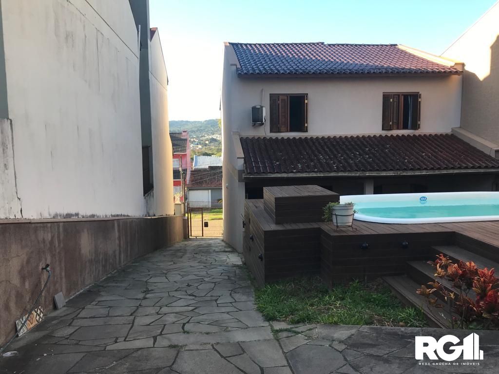 Casa à venda com 3 quartos, 300m² - Foto 17