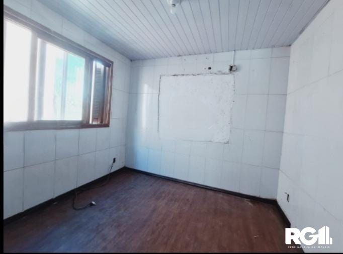 Casa à venda com 2 quartos, 42m² - Foto 4