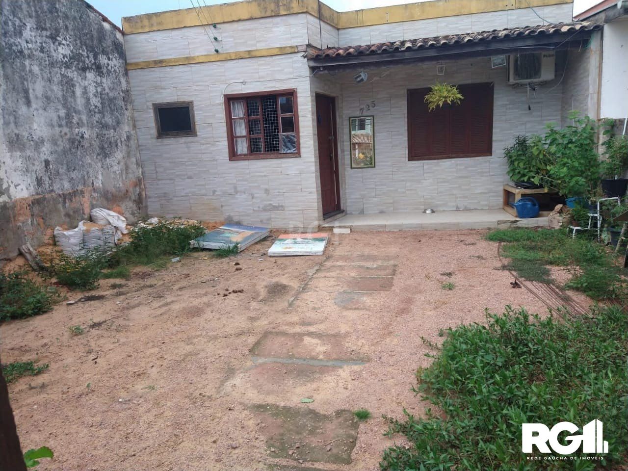 Casa à venda com 2 quartos, 80m² - Foto 1