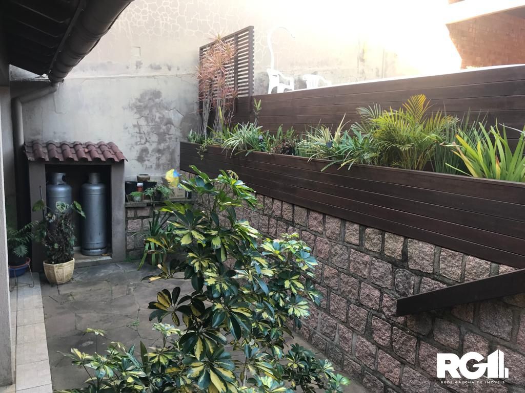 Casa à venda com 3 quartos, 300m² - Foto 36
